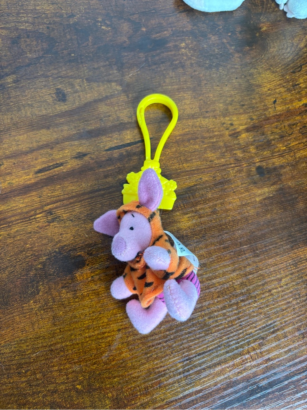 Plush Piglet (The Tigger Movie) clip on